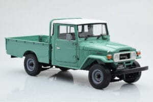 Toyota Land Cruiser 40 4x4 Pickup Green Kyosho 1:18 08958FG Diecast — photo 6 of 8