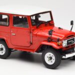 Toyota Land Cruiser FJ40 Van Red Kyosho 1:18 08971R - image 6 of 8