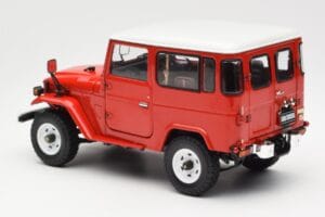 Toyota Land Cruiser FJ40 Van Red Kyosho 1:18 08971R Diecast — photo 7 of 8