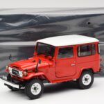 Toyota Land Cruiser FJ40 Van Red Kyosho 1:18 08971R - image 8 of 8