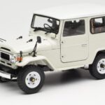 Toyota Land Cruiser FJ40 Van White Kyosho 1:18 08971W