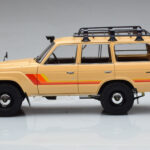 Toyota Land Cruiser 60 Beige With Optional Parts Kyosho 1:18 - image 4 of 12