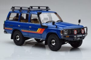 Toyota Land Cruiser 60 Blue With Optional Parts Kyosho 1:18 08956XBL Diecast — photo 5 of 11