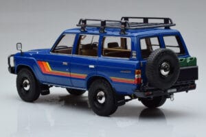 Toyota Land Cruiser 60 Blue With Optional Parts Kyosho 1:18 08956XBL Diecast — photo 6 of 11