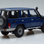 Toyota Land Cruiser J76 Blue Almost Real 1:18 - image 3 of 7