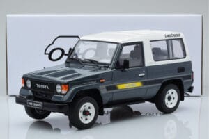 Toyota Land Cruiser LJ73 Grey Otto 1:18 OT437 Resin — photo 6 of 6