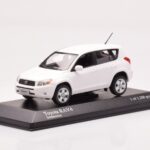Toyota RAV4 XA30 White Minichamps 1:43 - image 2 of 4