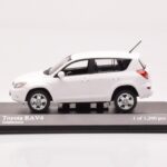 Toyota RAV4 XA30 White Minichamps 1:43