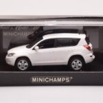 Toyota RAV4 XA30 White Minichamps 1:43 - image 4 of 4