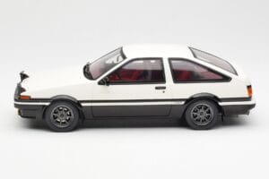 Toyota Sprinter Trueno AE86 White Otto 1:18 OT444B Resin — photo 3 of 6