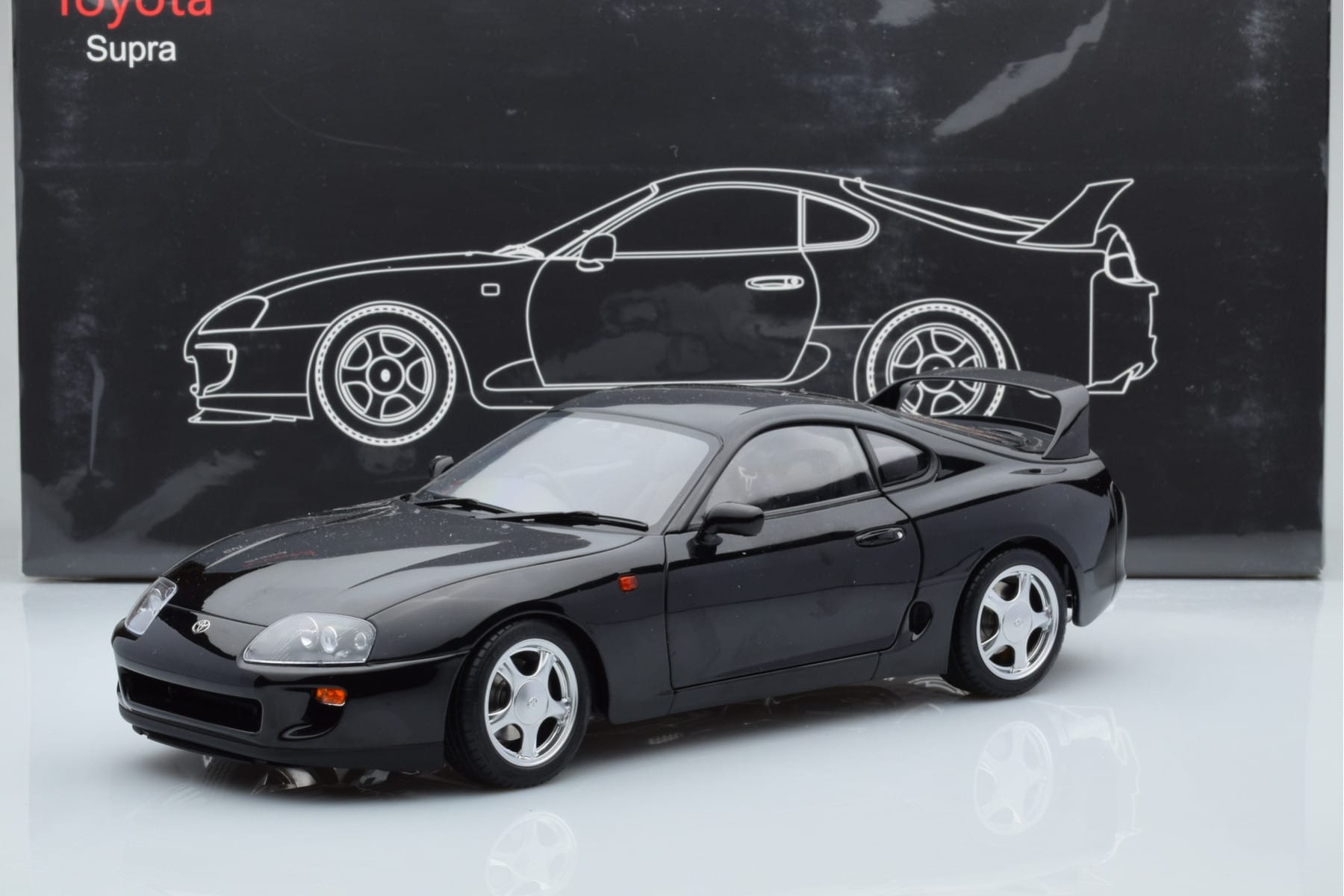 Toyota Supra A80 Black LCD 1:18 LCD18020-BL Diecast — photo 7 of 7