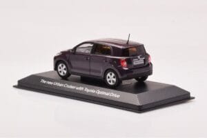Toyota Urban Cruiser Purple Metallic Minichamps 1:43 403166963 Diecast — photo 3 of 4