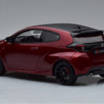Toyota GR Yaris Red Otto 1:18 - image 5 of 6