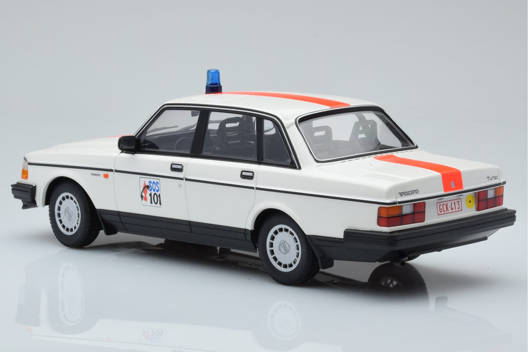 Volvo 240 GL Police Belgium Minichamps 1:18 155171492 Diecast — photo 5 of 6