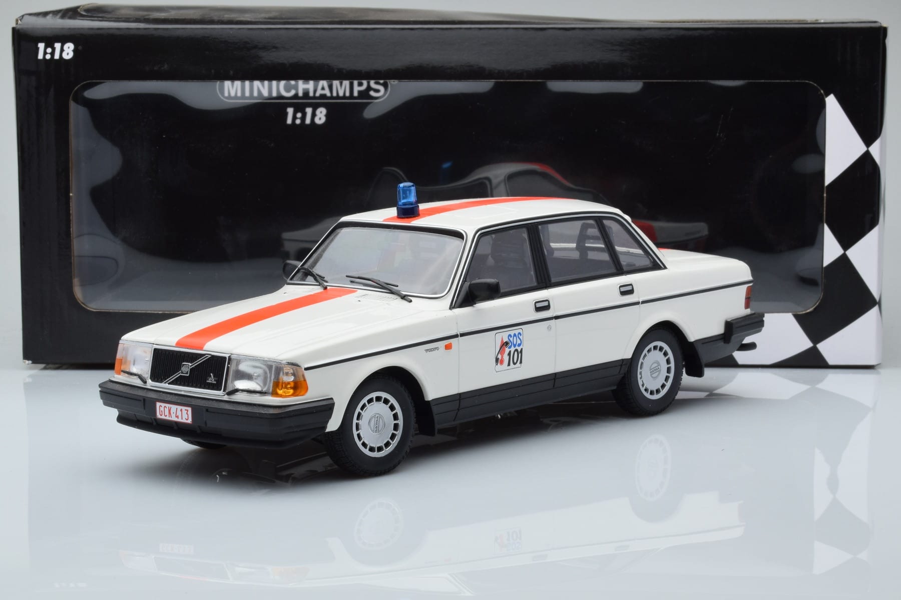 Volvo 240 GL Police Belgium Minichamps 1:18 155171492 Diecast — photo 6 of 6