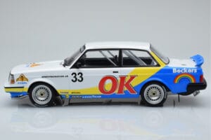 Volvo 240 Turbo Beckers #33 Andersson / Petersson / Linder ETCC Zolder 1985 IXO 1:18 18RMC105B Diecast — photo 3 of 6