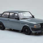 Volvo 240 Turbo Grey IXO 1:18 - image 4 of 6