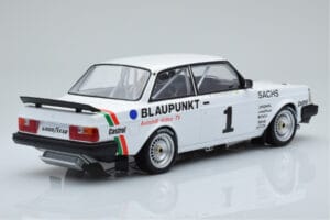 Volvo 240 Turbo IPS Racing Blaupunkt #1 P. Stureson DTM Zolder 1986 IXO 1:18 18RMC106 Diecast — photo 2 of 6