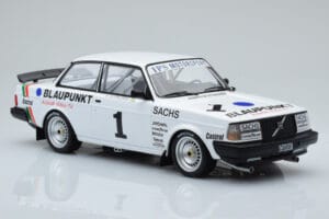 Volvo 240 Turbo IPS Racing Blaupunkt #1 P. Stureson DTM Zolder 1986 IXO 1:18 18RMC106 Diecast — photo 4 of 6