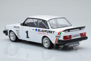 Volvo 240 Turbo IPS Racing Blaupunkt #1 P. Stureson DTM Zolder 1986 IXO 1:18 18RMC106 Diecast — photo 5 of 6