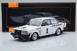 Volvo 240 Turbo IPS Racing Blaupunkt #1 P. Stureson DTM Zolder 1986 IXO 1:18 18RMC106 Diecast — photo 6 of 6