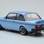 Volvo 240 Turbo Light Blue IXO 1:18 - image 5 of 6