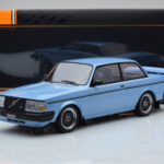 Volvo 240 Turbo Light Blue IXO 1:18 - image 6 of 6