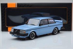 Volvo 240 Turbo Light Blue IXO 1:18 18MCC090 Diecast — photo 6 of 6