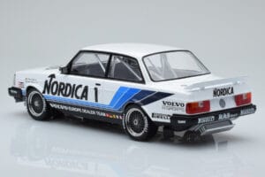 Volvo 240 Turbo Nordica #1 J. Cecotto / A. Olafsson ETCC Brno 1986 IXO 1:18 18RMC087 Diecast — photo 5 of 6