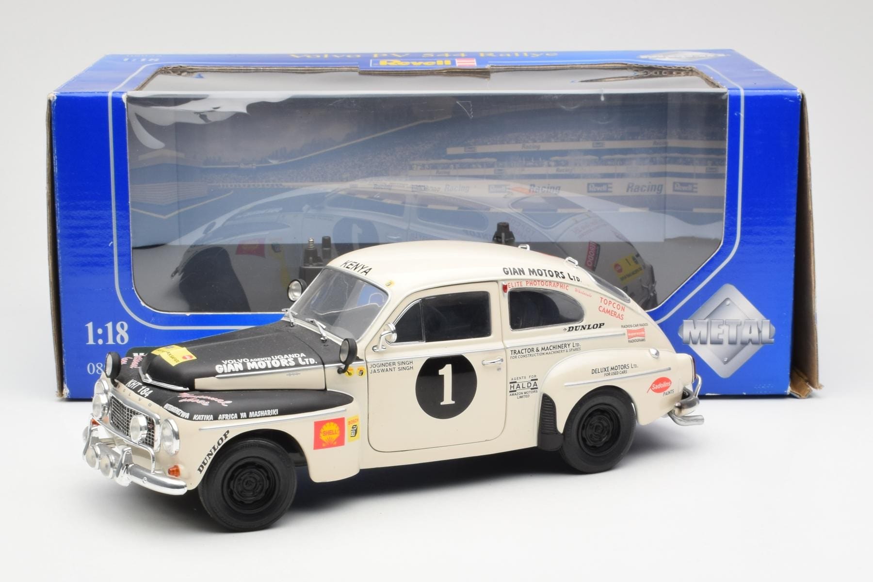 Volvo PV 544 Rally Revell 1:18 8922 Diecast — photo 8 of 8