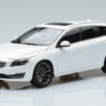 Volvo V60 D3 Crystal White FAW 1:18