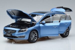 Volvo V60 D3 Power Blue FAW 1:18 9430839 Diecast — photo 2 of 7