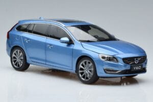 Volvo V60 D3 Power Blue FAW 1:18 9430839 Diecast — photo 5 of 7