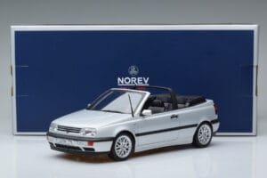 Volkswagen Golf Mk3 Cabriolet Silver Norev 1:18 188468 Diecast — photo 6 of 6