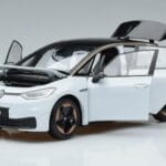 Volkswagen ID.3 White FAW 1:18 ZVN000001WEI Diecast - image 2 of 7