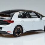 Volkswagen ID.3 White FAW 1:18 ZVN000001WEI Diecast - image 3 of 7