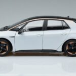 Volkswagen ID.3 White FAW 1:18 ZVN000001WEI Diecast - image 4 of 7