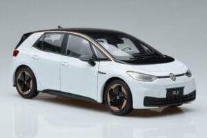 Volkswagen ID.3 White FAW 1:18 ZVN000001WEI Diecast — photo 5 of 7