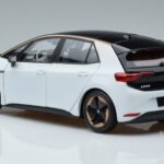 Volkswagen ID.3 White FAW 1:18 ZVN000001WEI Diecast - image 6 of 7