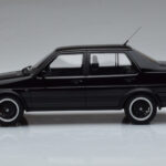 Volkswagen Jetta Mk2 Black Otto 1:18 - image 3 of 6
