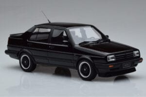 Volkswagen Jetta Mk2 Black Otto 1:18 OT1021 Resin — photo 4 of 6