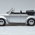 Volkswagen Beetle 1303 Cabriolet Silver Norev 1:18 - image 3 of 6