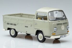 Volkswagen T2a Pickup 50th Anniversary Edition Schuco 1:18 450019800 Diecast — photo 5 of 7