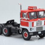 White 7400 Red Silver IXO 1:43 - image 3 of 5