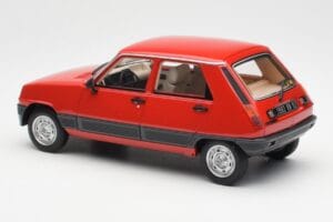 Renault 5 GTL Red Otto 1:18 OT1147 Resin — photo 5 of 6