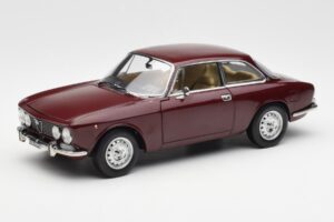 Alfa Romeo 2000 GTV Maroon Red Norev 1:18 187916 Diecast