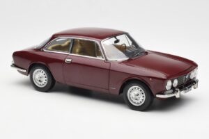 Alfa Romeo 2000 GTV Maroon Red Norev 1:18 187916 Diecast — photo 6 of 8