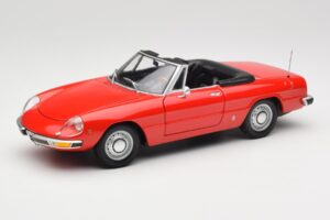 Alfa Romeo 2000 Spider Red Minichamps 1:18 180120930 Diecast