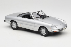 Alfa Romeo 2000 Spider Silver Norev 1:18 187884 Diecast — photo 4 of 6