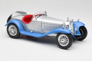 Alfa Romeo 2300 Spider Silver Blue Bburago 1:18 3008 Diecast — photo 6 of 8